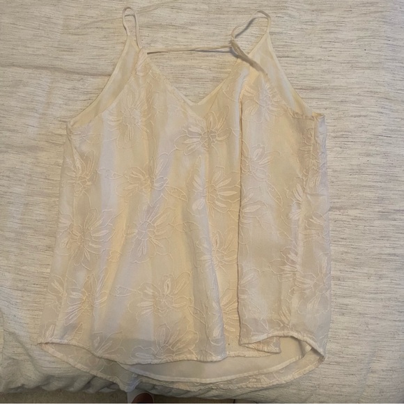 Loft White Embroidered Tank - Picture 3 of 5